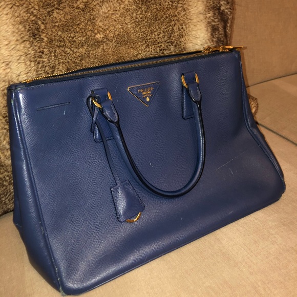 Prada Galleria Tote - Picture 3 of 6